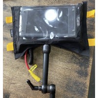 Защитный чехол (дождевик) для монитора 7" универсальный (дождевой чехол) Защитный чехол (дождевик) для монитора 7" универсальный (дождевой чехол)